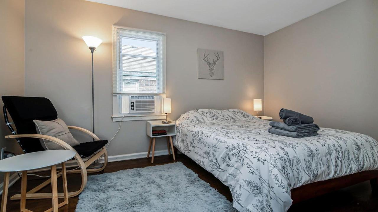 Pleasant Family In Near Downtown *